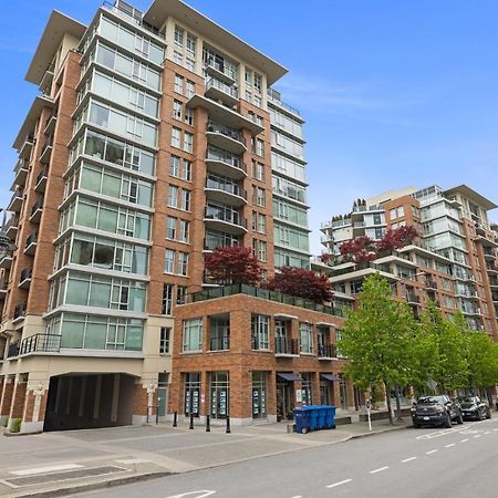 Aria Escape By Iris Properties! Victoria Exterior photo